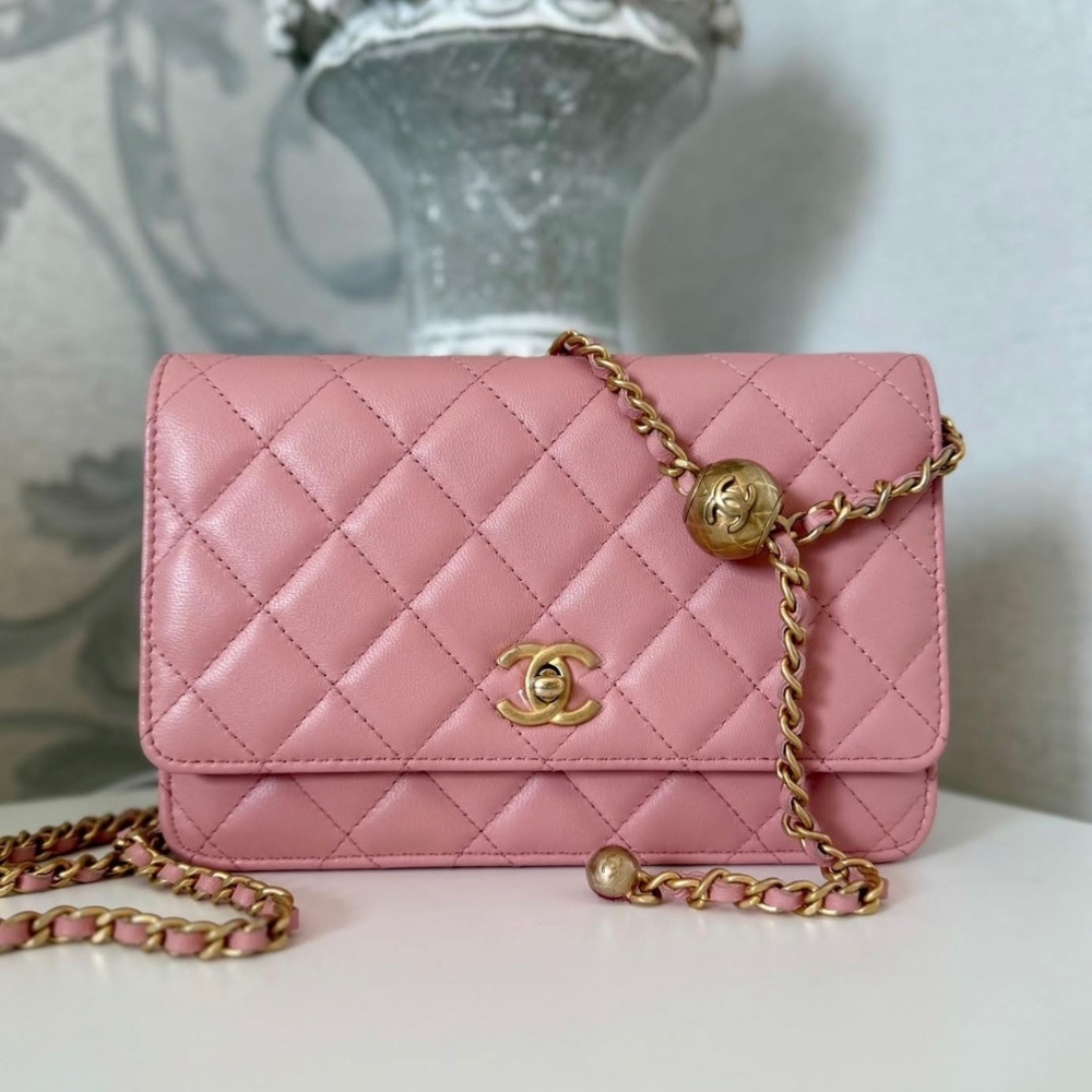 Chanel WOC
